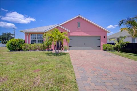 1811 SW 2nd ST, Cape Coral, FL 33991 - #: 224040570