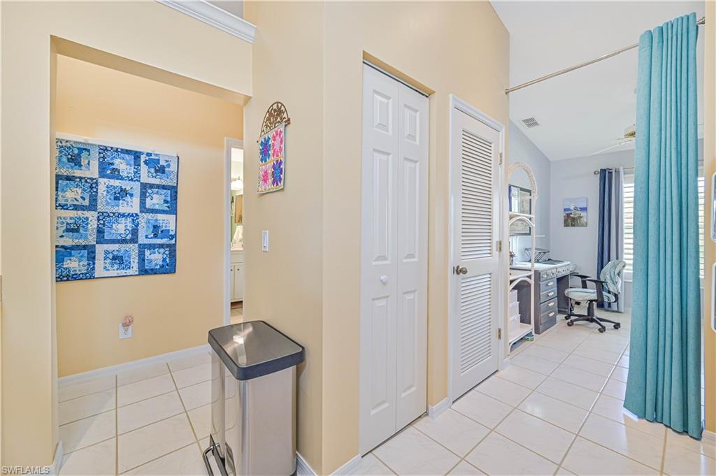 Fort Myers, Florida 33919, United States, 2 Bedrooms Bedrooms, ,2 BathroomsBathrooms,Residential,Contingent,169027