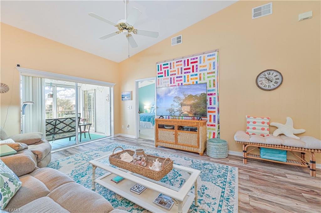 Fort Myers, Florida 33919, United States, 2 Bedrooms Bedrooms, ,2 BathroomsBathrooms,Residential,Contingent,169027