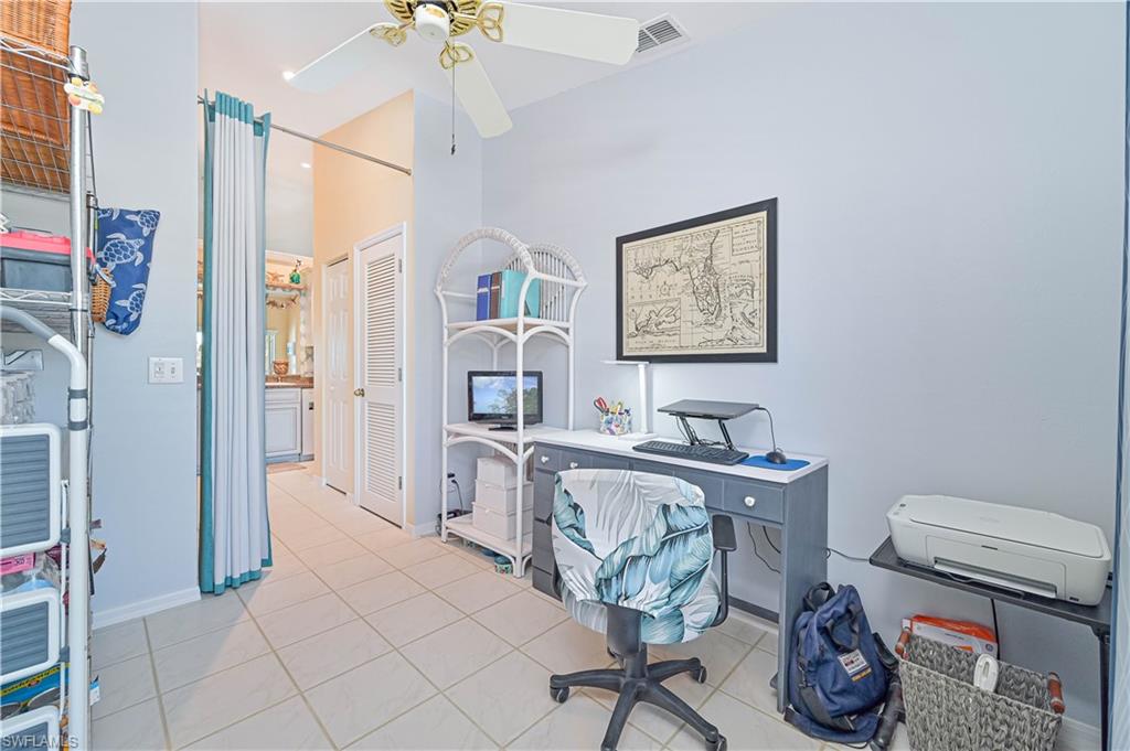 Fort Myers, Florida 33919, United States, 2 Bedrooms Bedrooms, ,2 BathroomsBathrooms,Residential,Contingent,169027