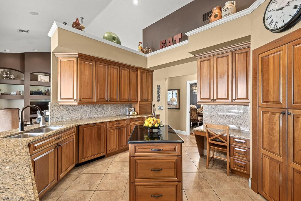 15211 Intracoastal CT