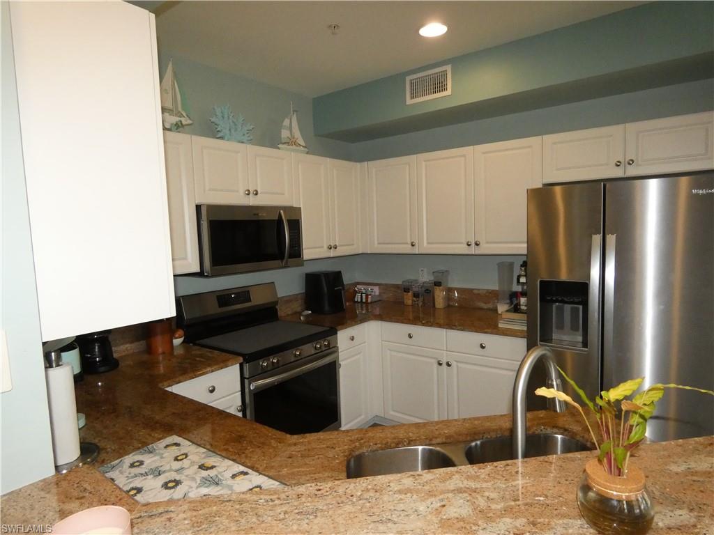 4015 Palm Tree BLVD 202