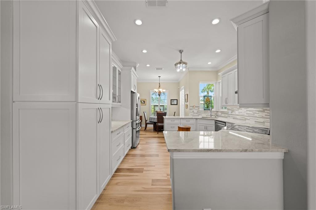 16408 Edgemont DR