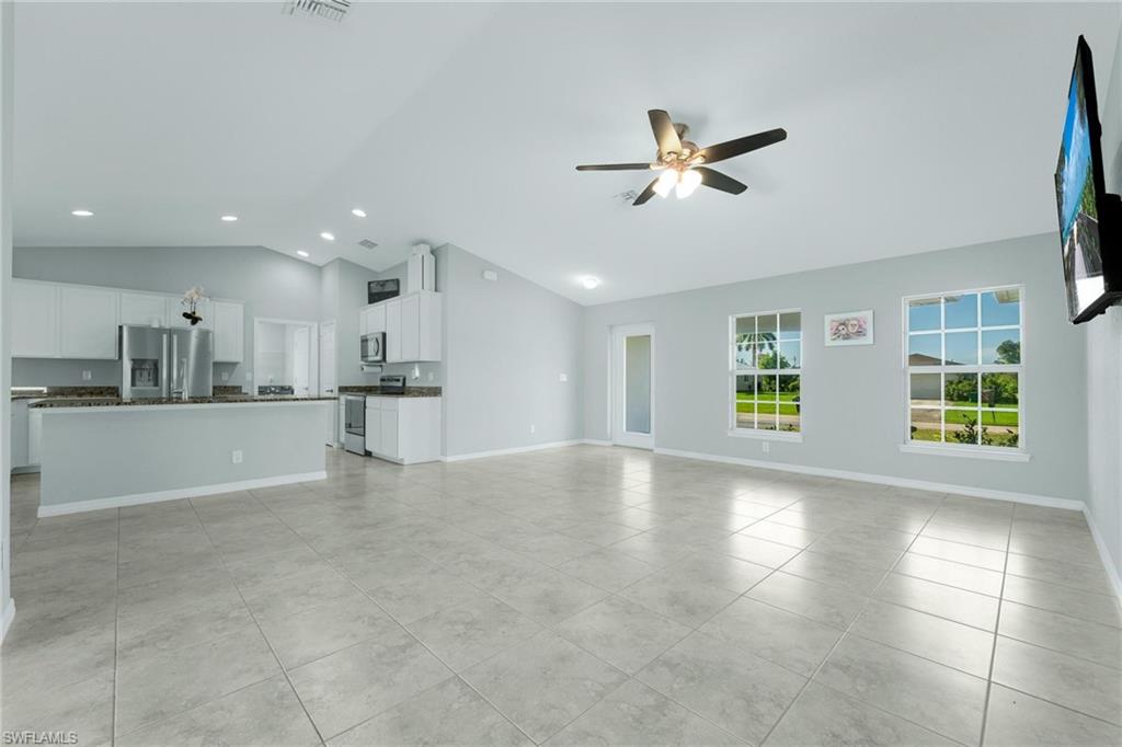 403 NW 17th TER