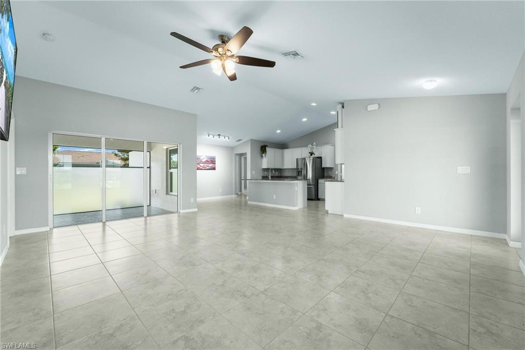 403 NW 17th TER