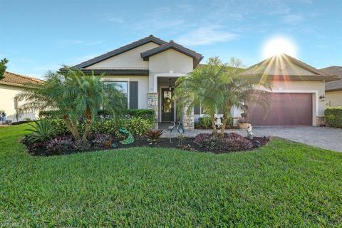 2350 Tangerine LN NAPLES FL 34120