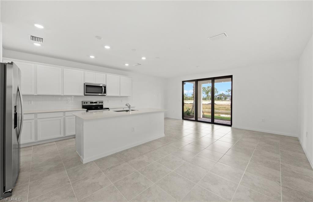 1690 Lake Jessup CIR