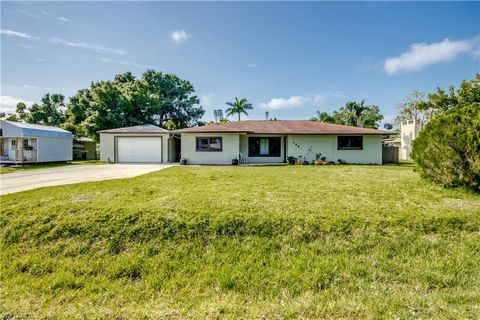 144 Coral DR, Fort Myers, FL 33905 - #: 224028999