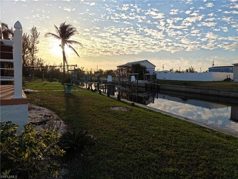 7316 Cobiac DR ST. JAMES CITY FL 33956