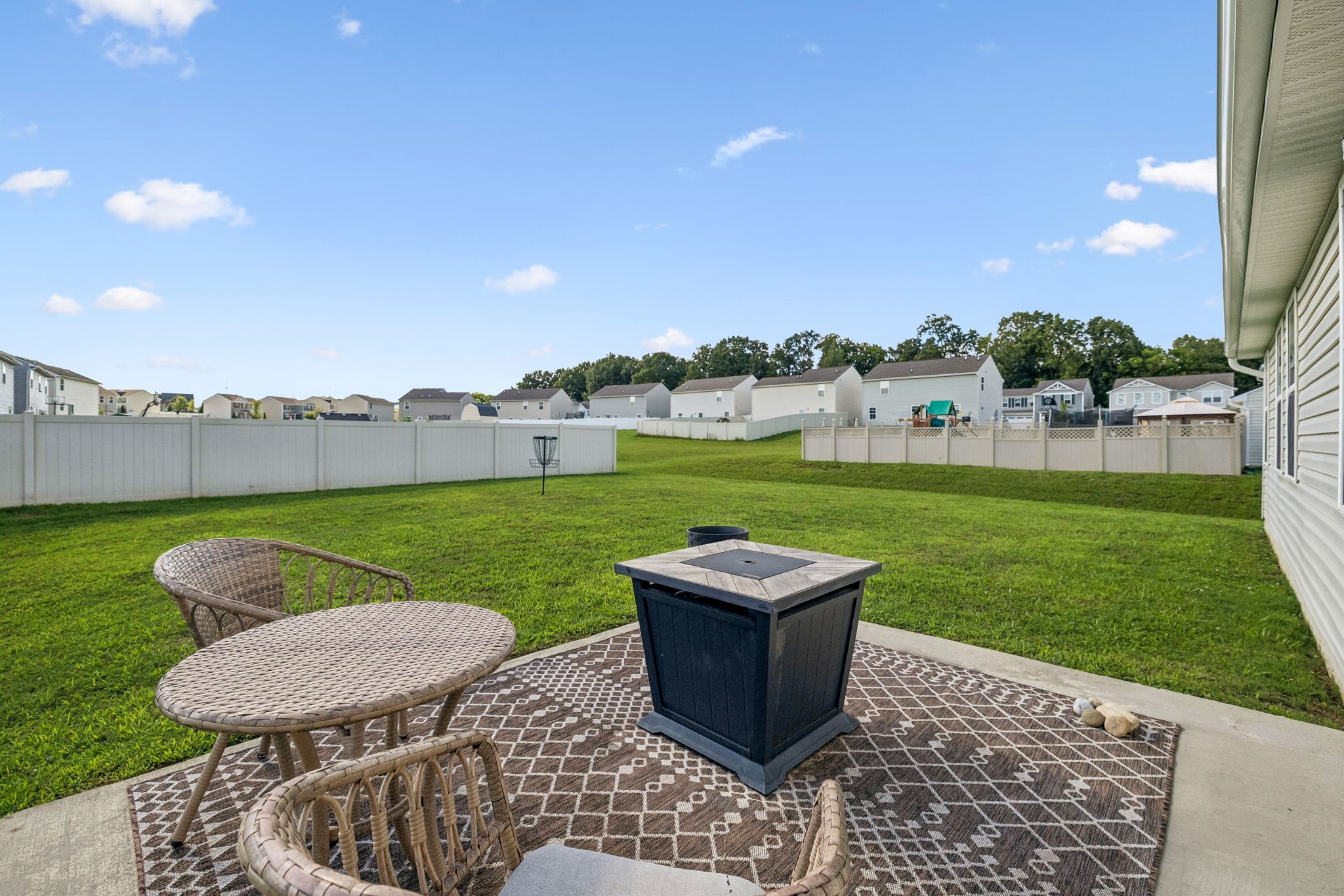 3056 Dartmoor Pl