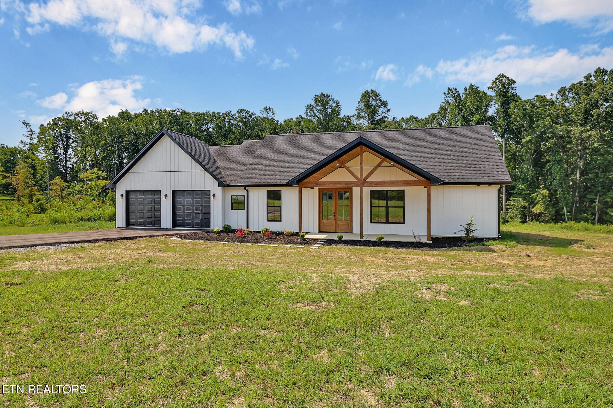 1468 Taylor Place Rd