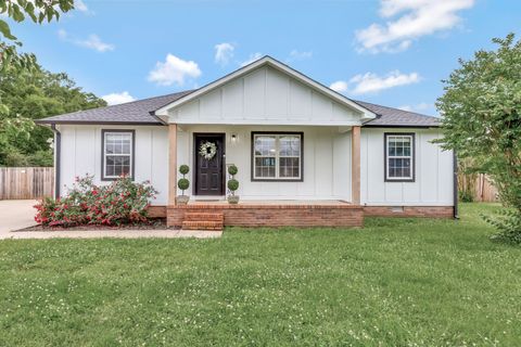 2312 Forrest Fields Dr Chapel Hill TN 37034