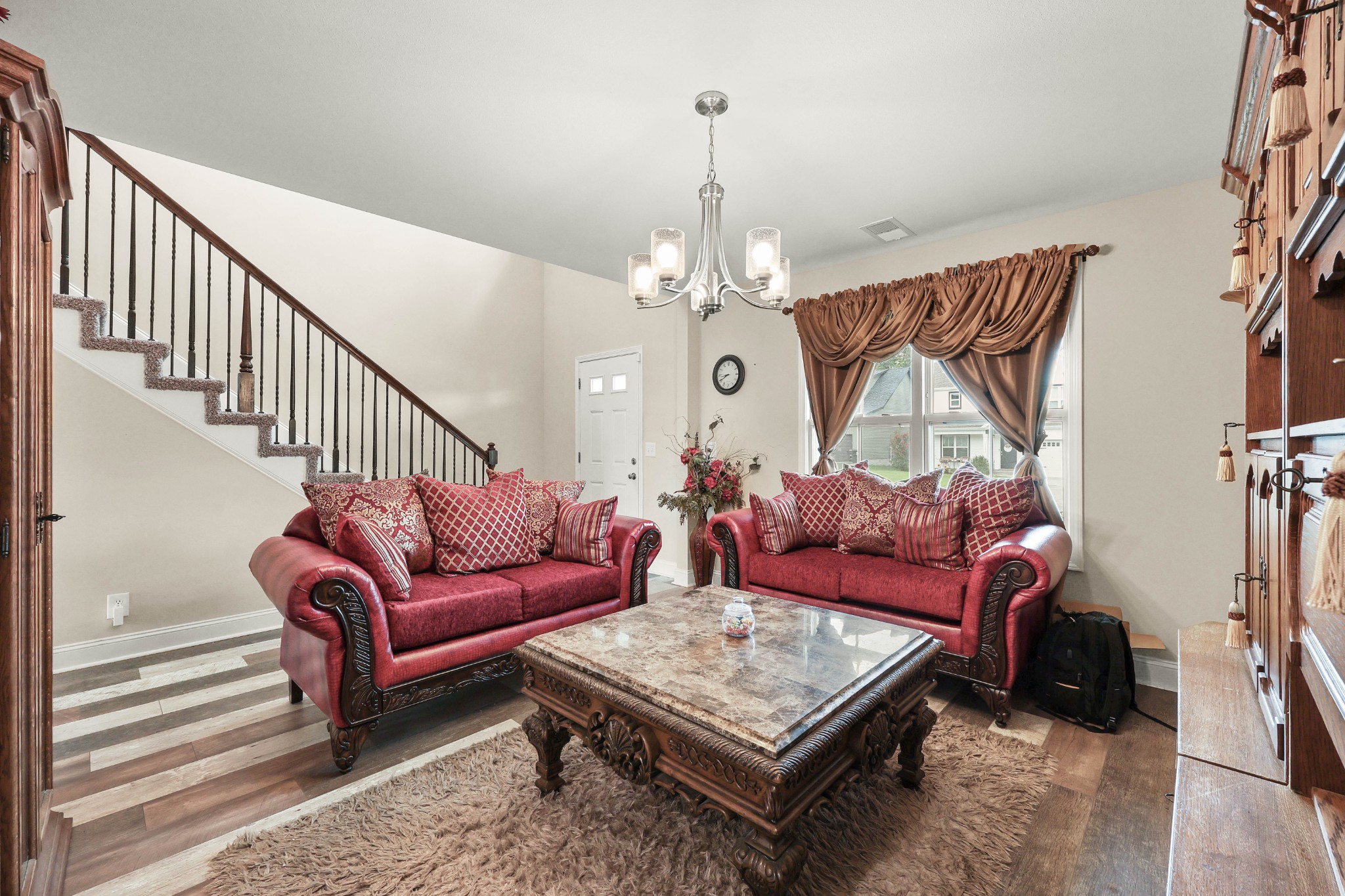 1136 Charles Thomas Dr