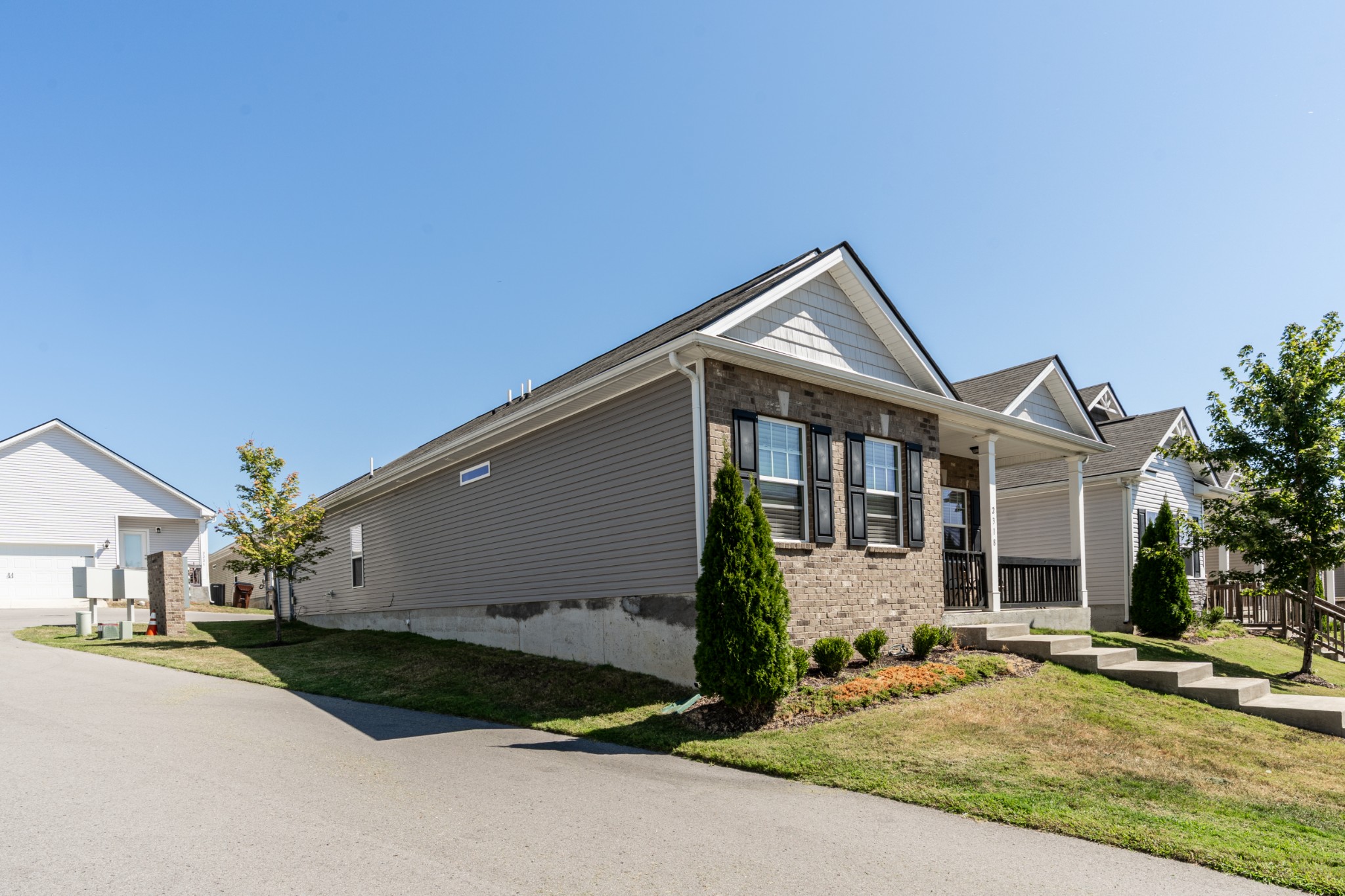 2318 Countess Aly