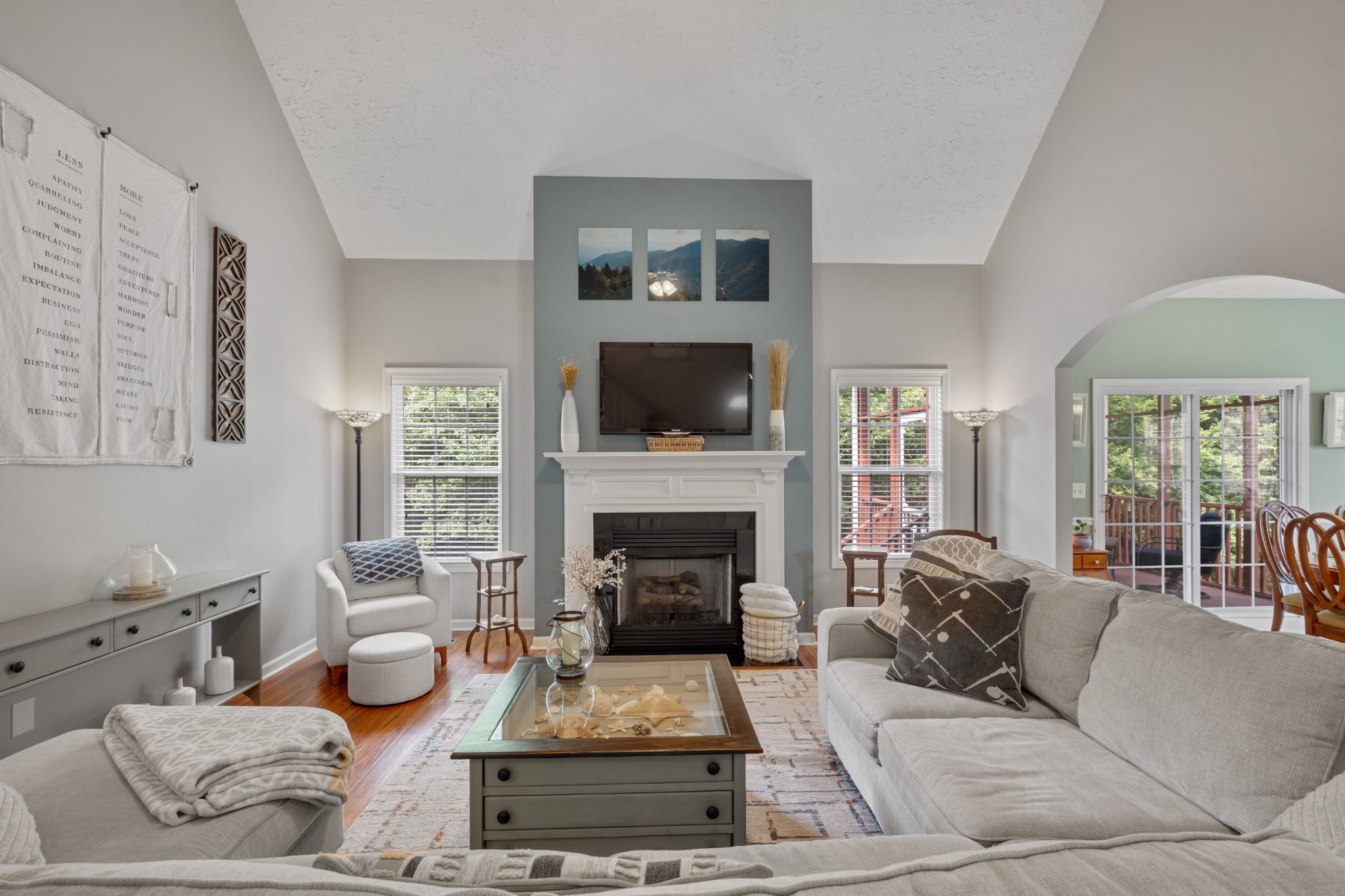 3316 Blackberry Ln - Photo 3