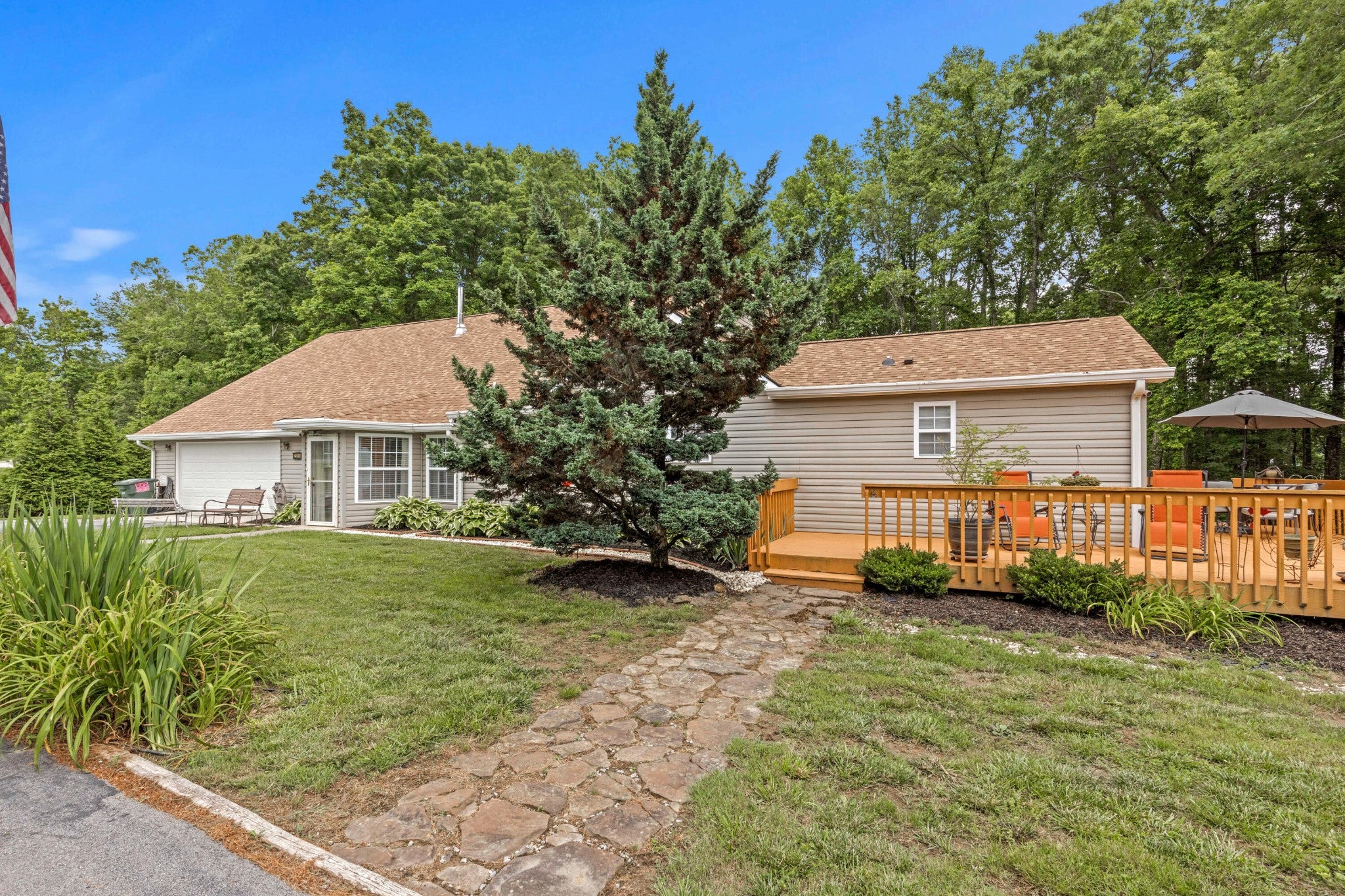 2595 Walkertown Rd