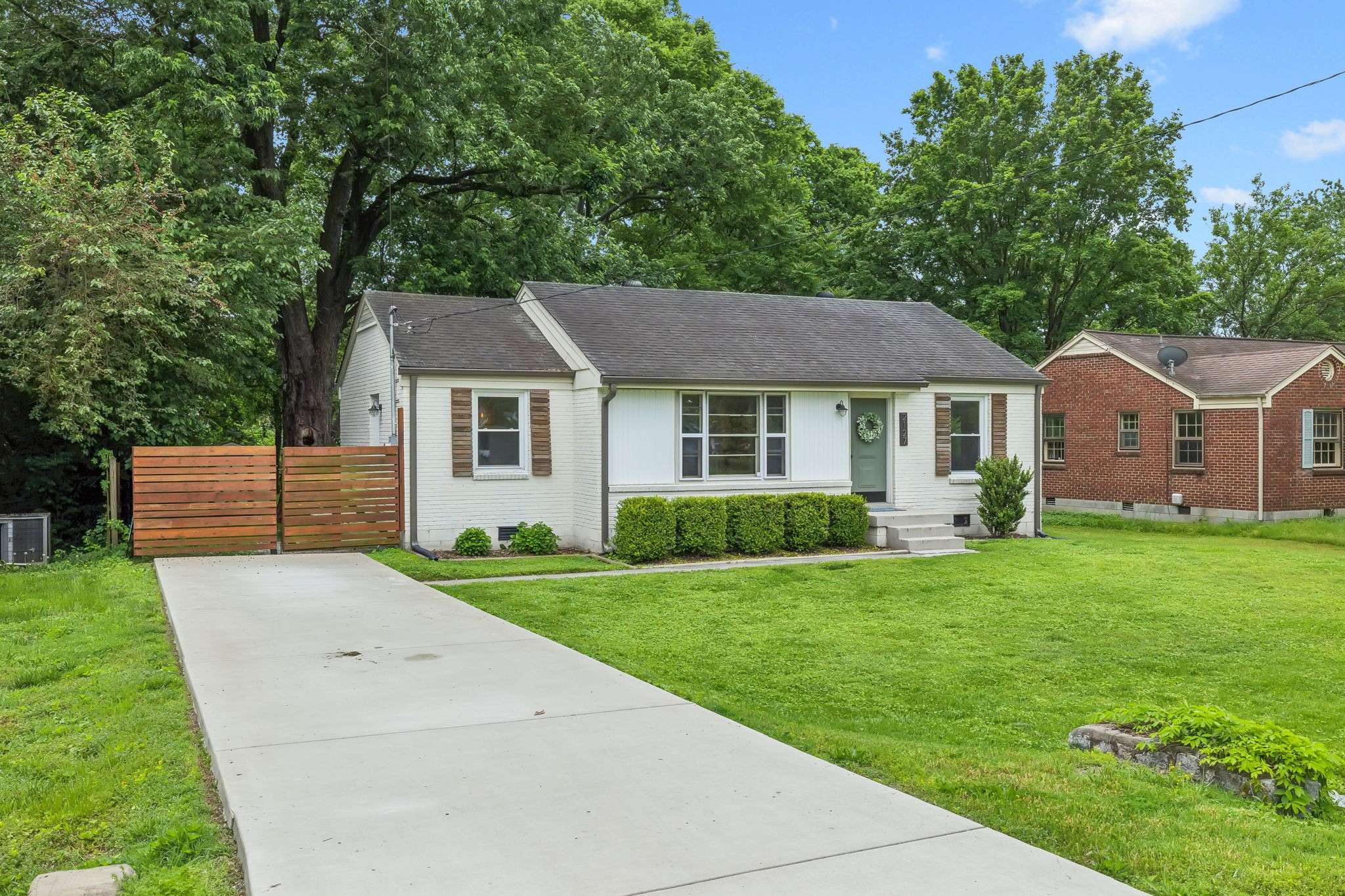 Nashville, Tennessee 37210, United States, 3 Bedrooms Bedrooms, ,1 BathroomBathrooms,Residential,Active,133443