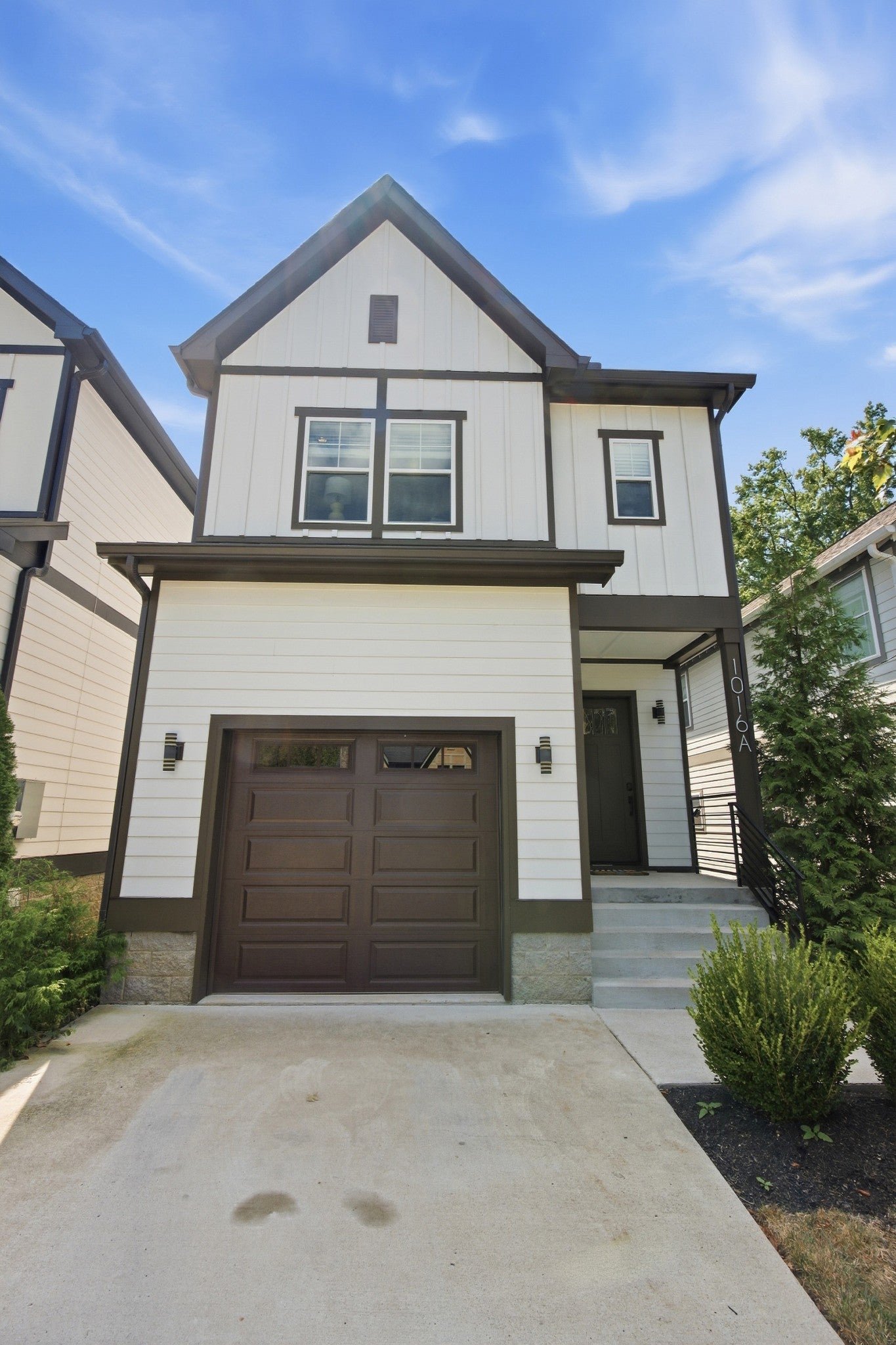 1016 Burchwood Ave A
