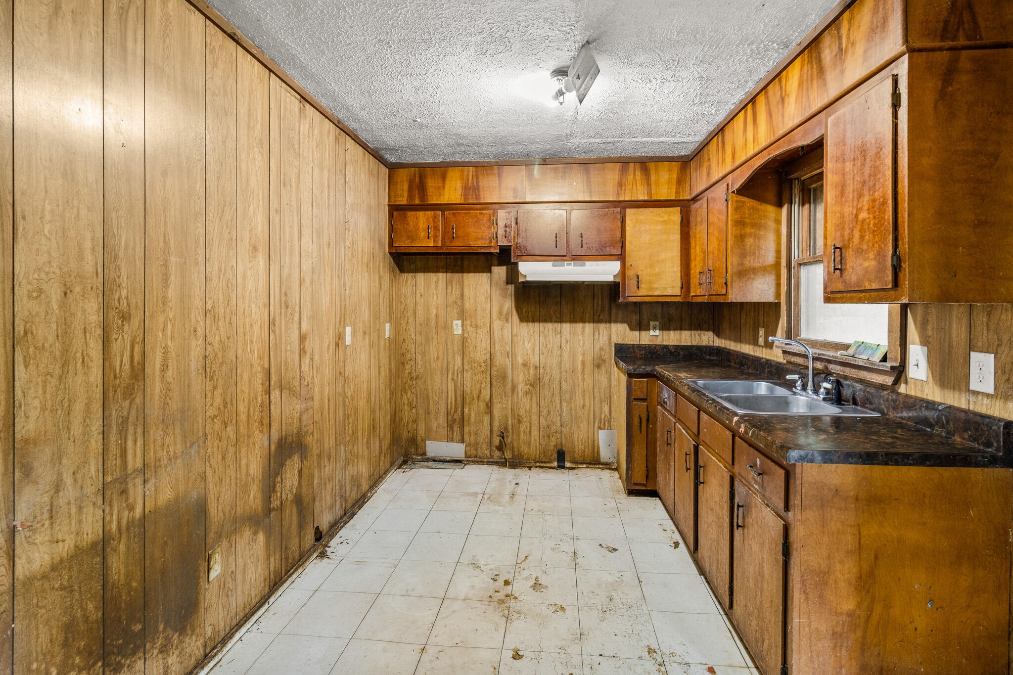 2115 Archie Rhinehart Parkway