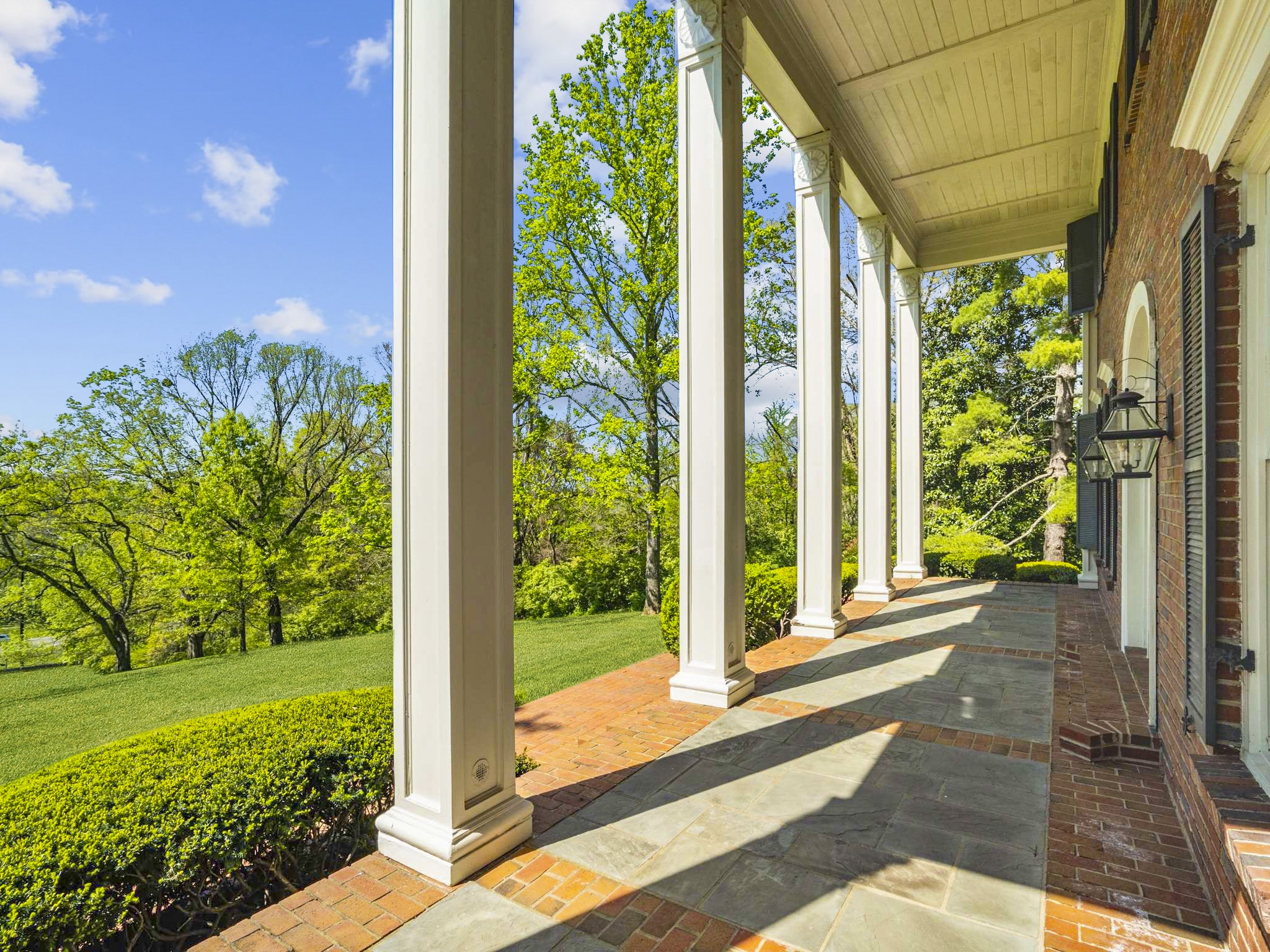 5350 Hillsboro Pike