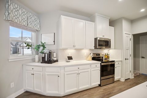 250 S Downs Cir Goodlettsville TN 37072