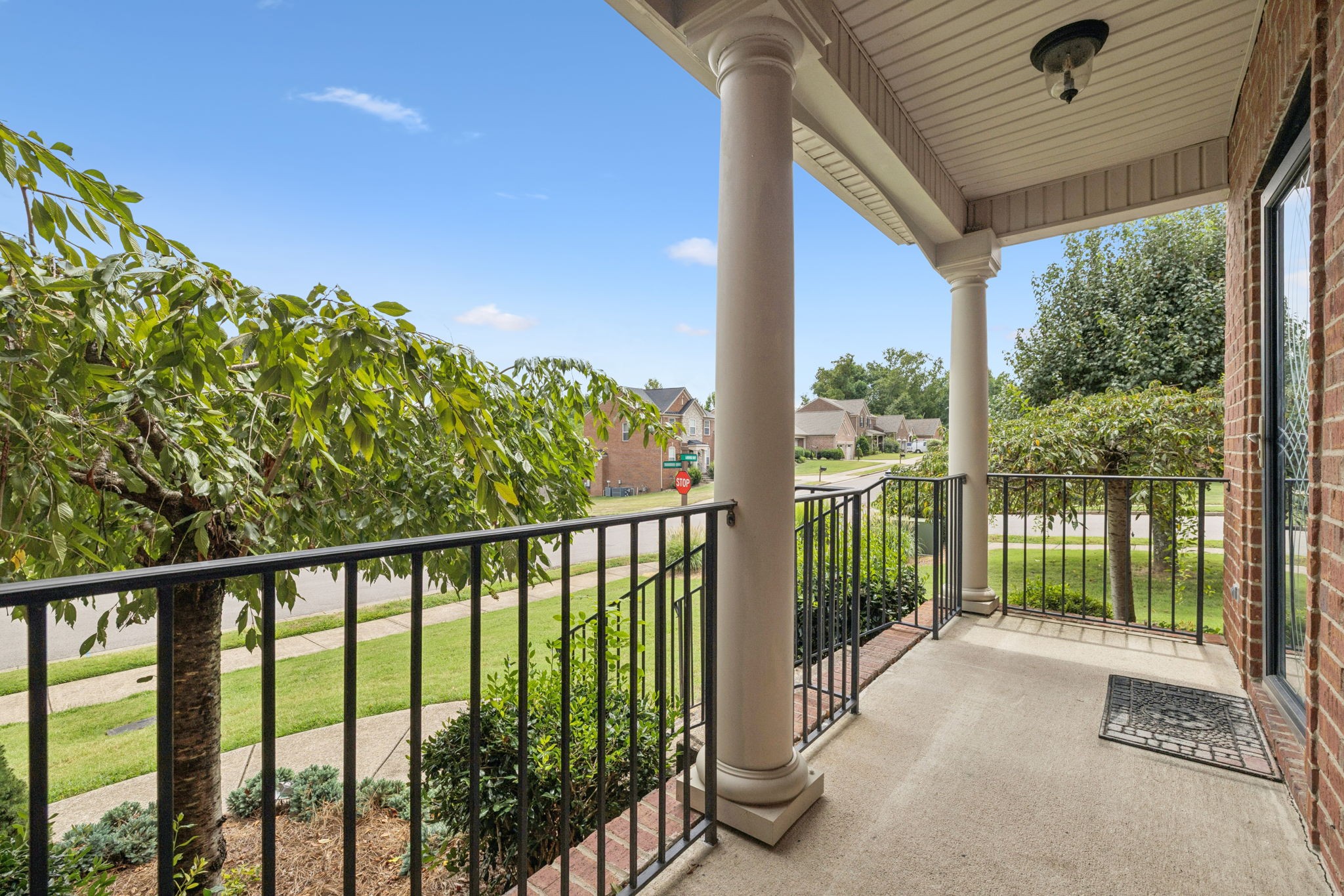 7412 Thornwood Ct