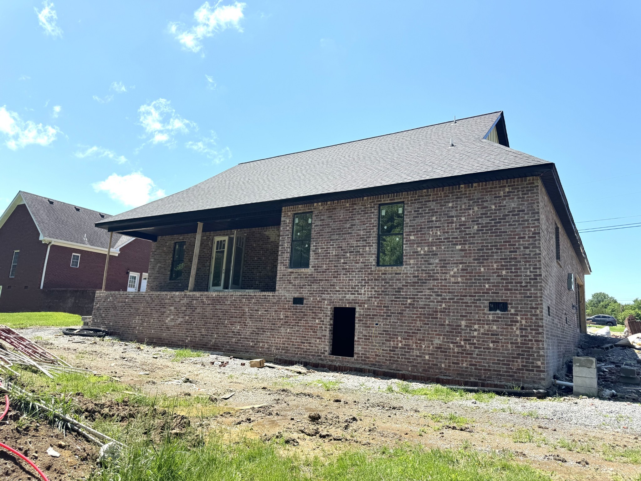 98 Maple Dr