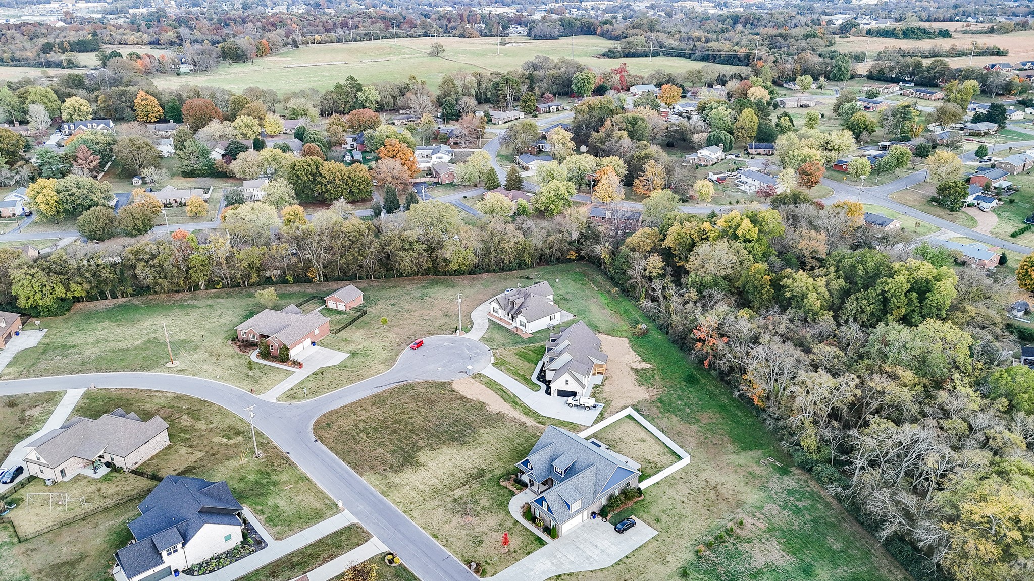 607 Apple Blossom Trl