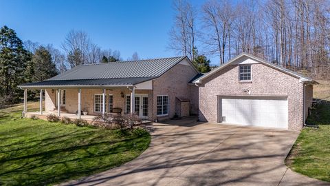 15 Clifton Rd Lawrenceburg TN 38464