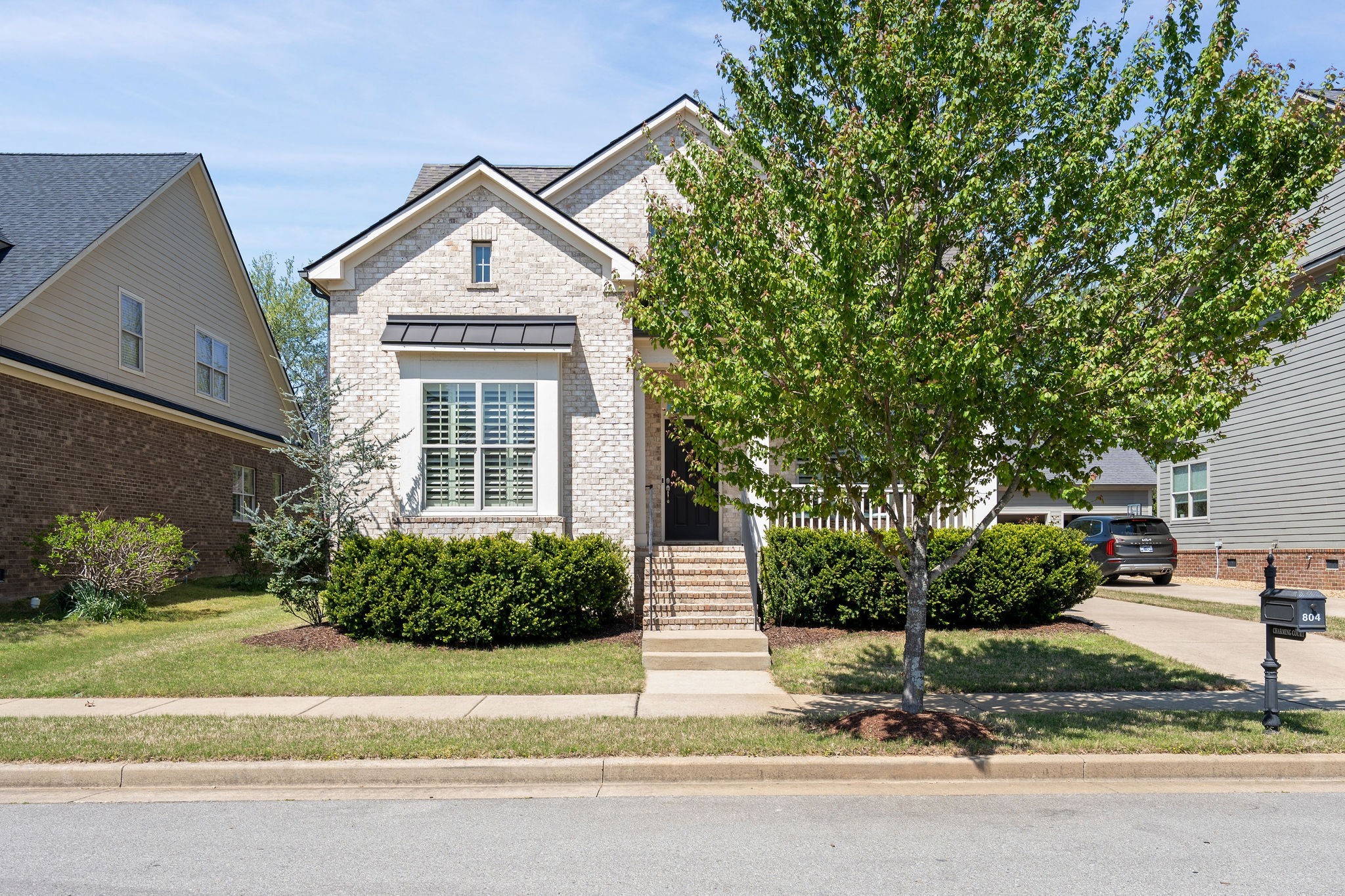804 Charming Ct