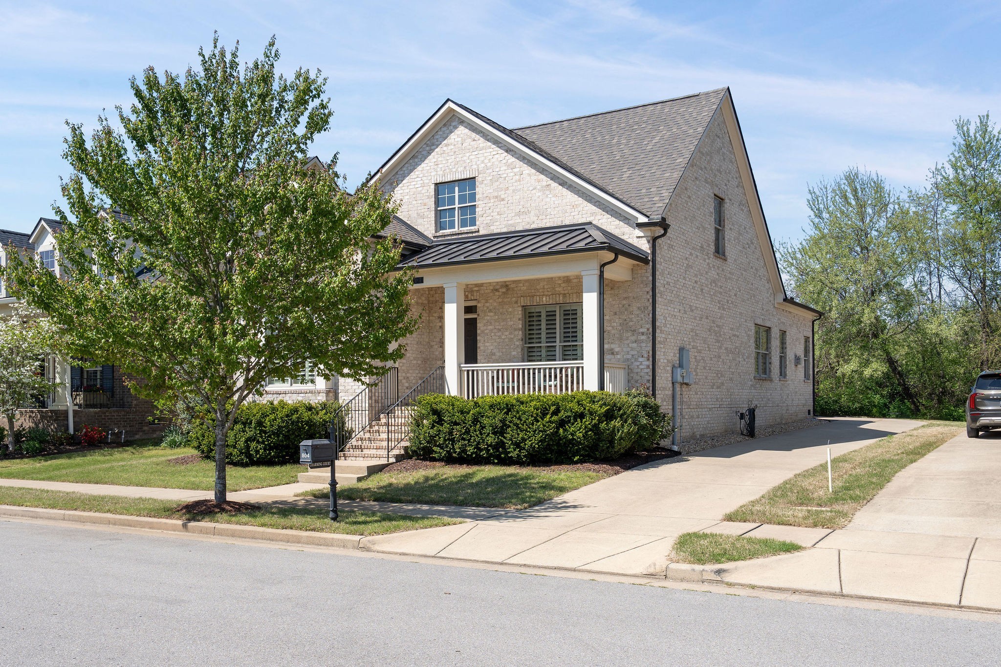 804 Charming Ct
