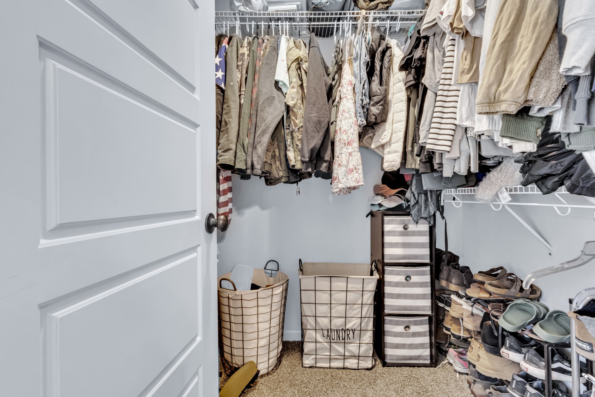 Clarksville, Tennessee 37043, United States, 3 Bedrooms Bedrooms, ,3 BathroomsBathrooms,Residential,Active,96429