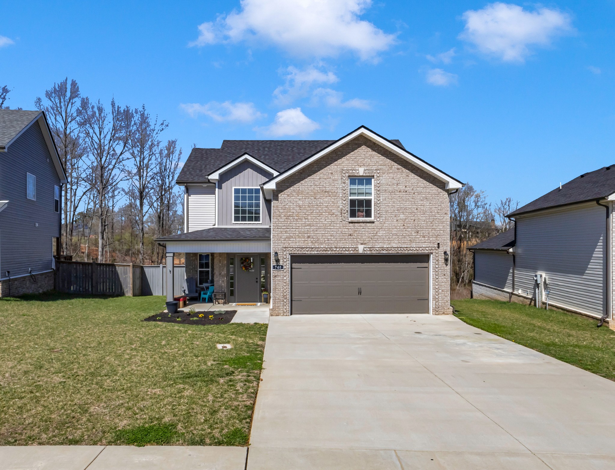 Clarksville, Tennessee 37043, United States, 3 Bedrooms Bedrooms, ,3 BathroomsBathrooms,Residential,Active,96429