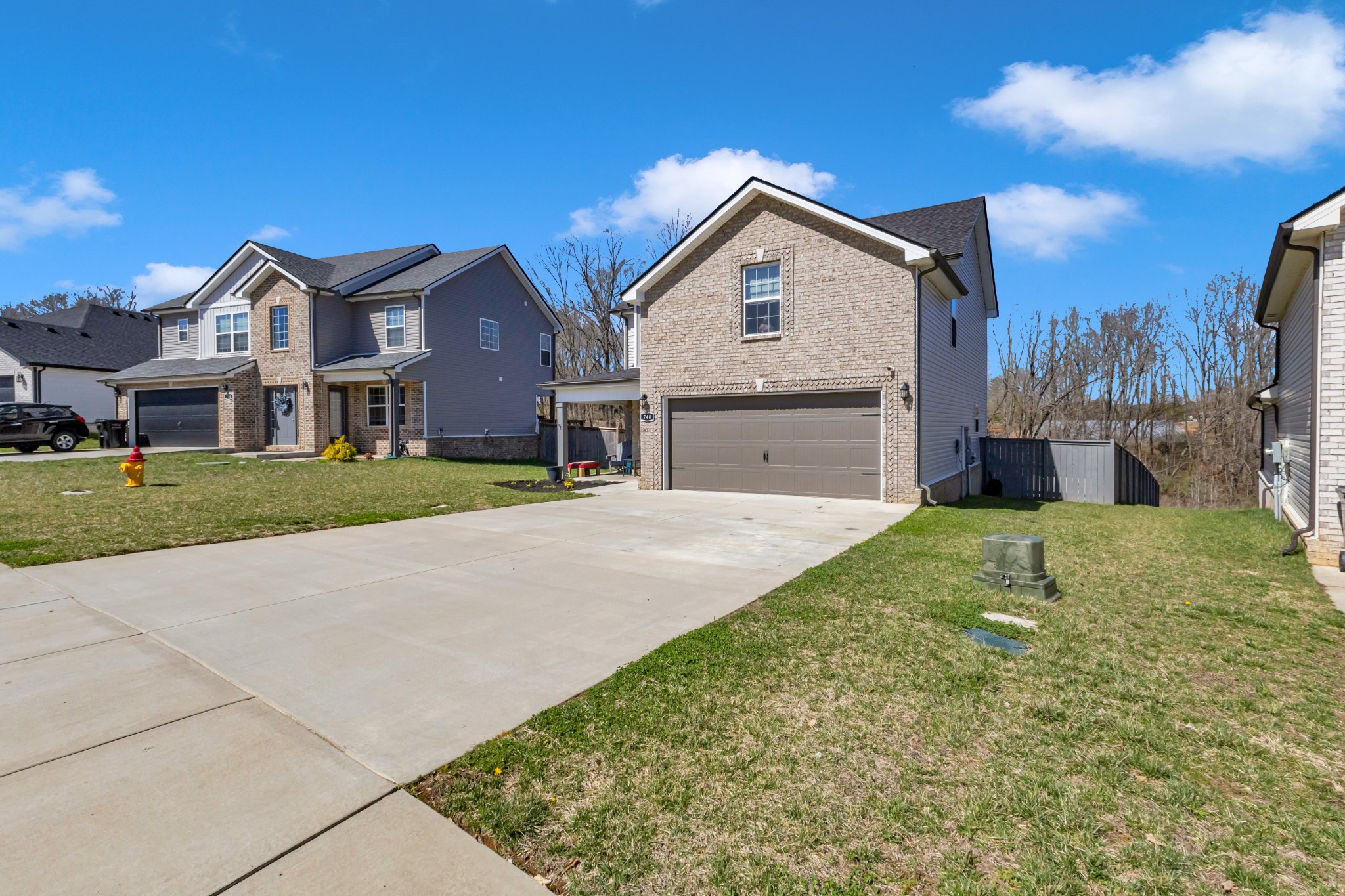 Clarksville, Tennessee 37043, United States, 3 Bedrooms Bedrooms, ,3 BathroomsBathrooms,Residential,Active,96429