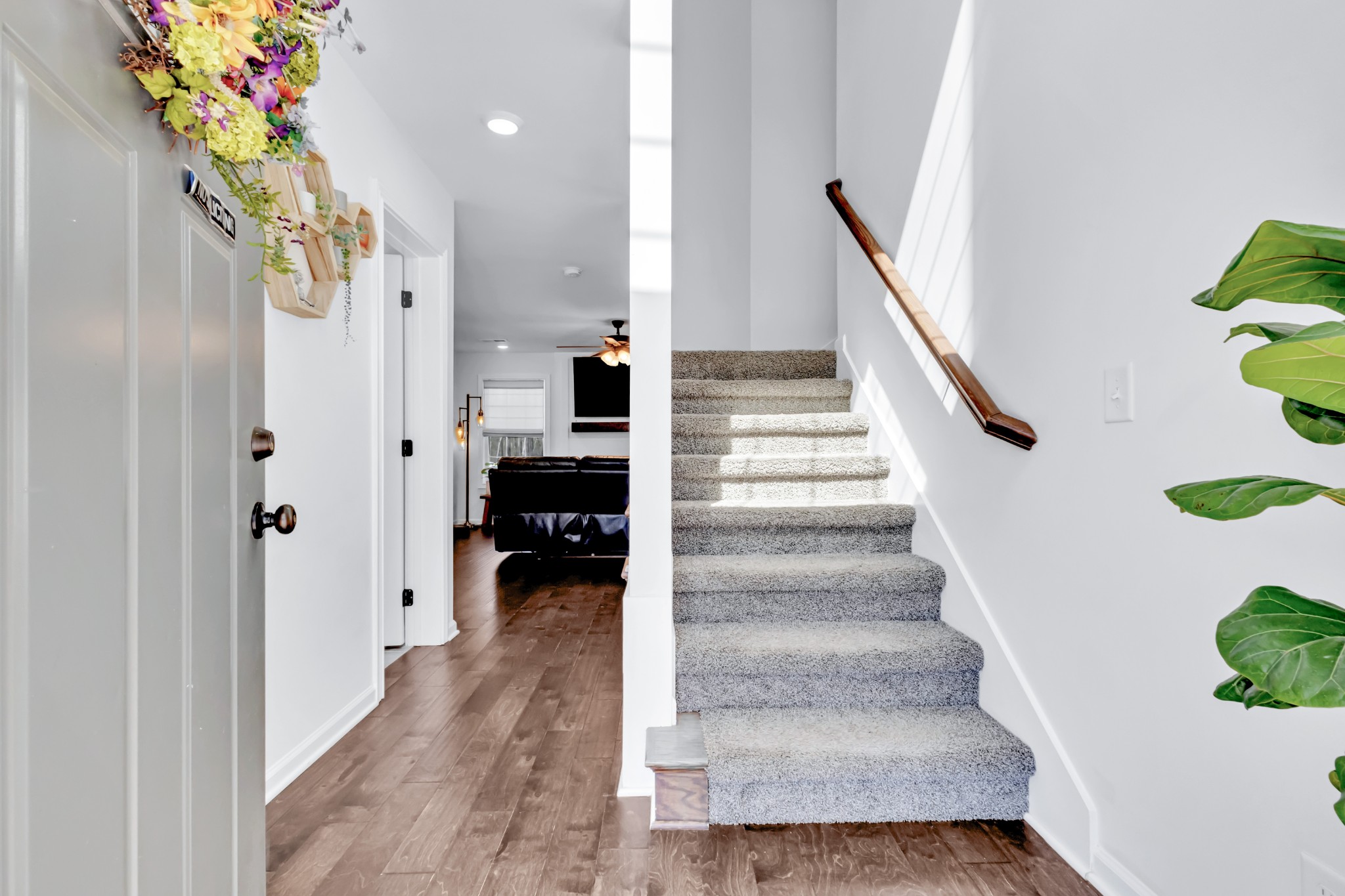 Clarksville, Tennessee 37043, United States, 3 Bedrooms Bedrooms, ,3 BathroomsBathrooms,Residential,Active,96429