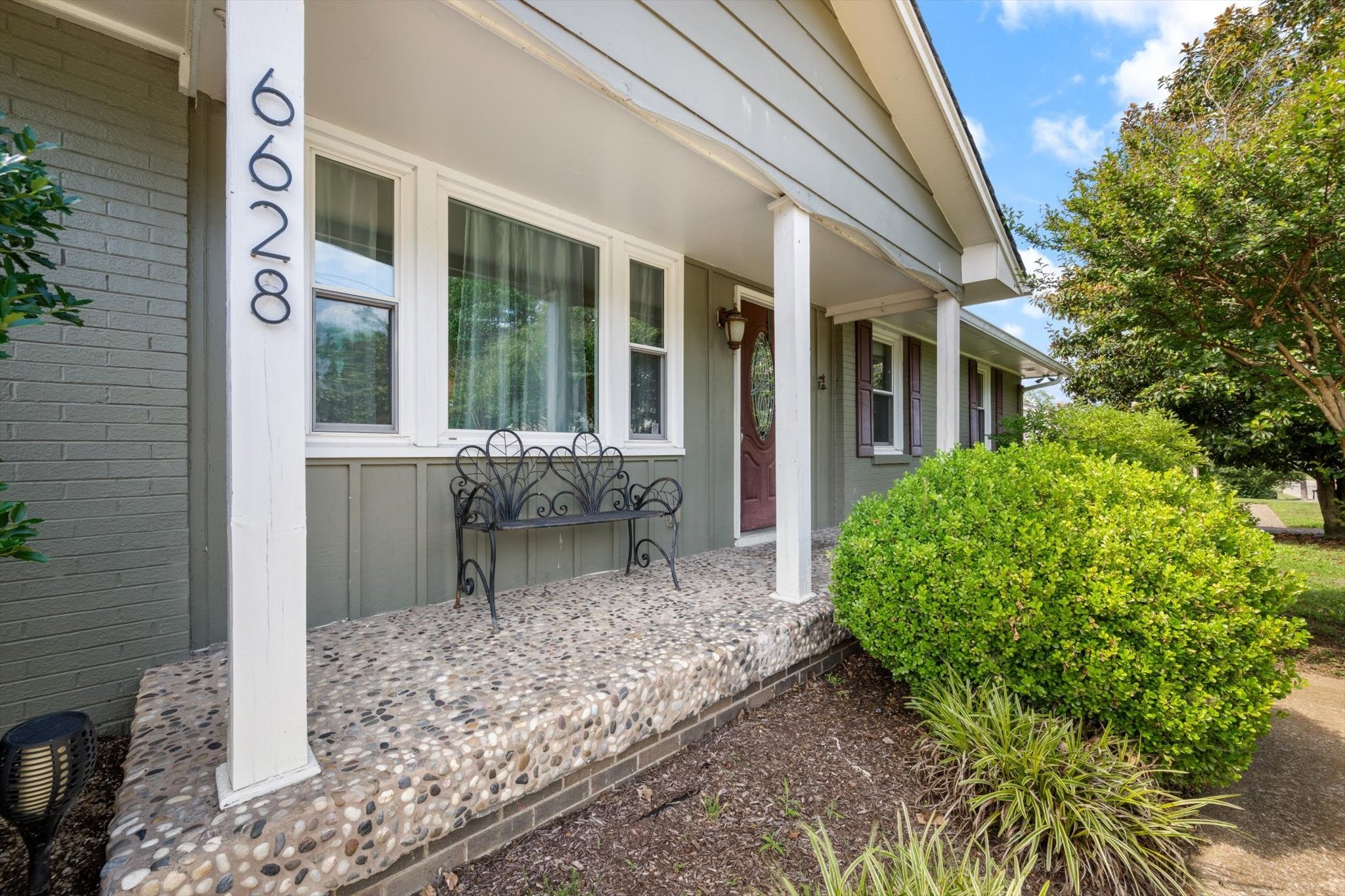 4-bed listing at 6628 Cabot Dr, Nashville