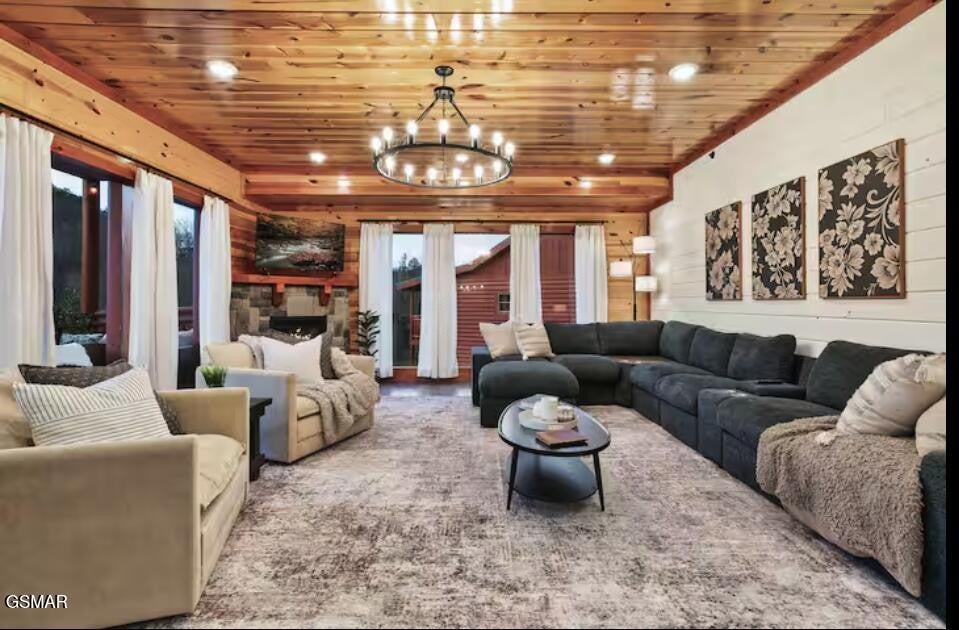 3328 Smoky Ridge Way