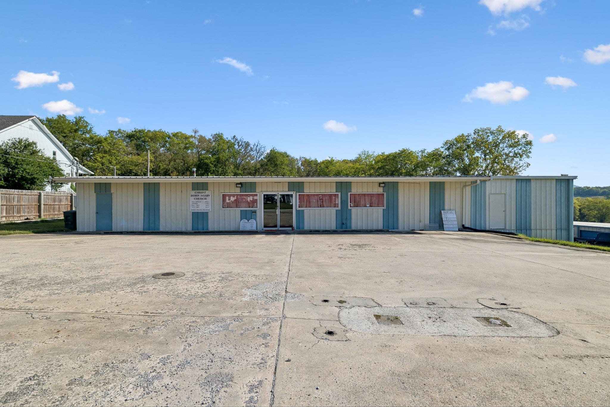 193 Main Street E