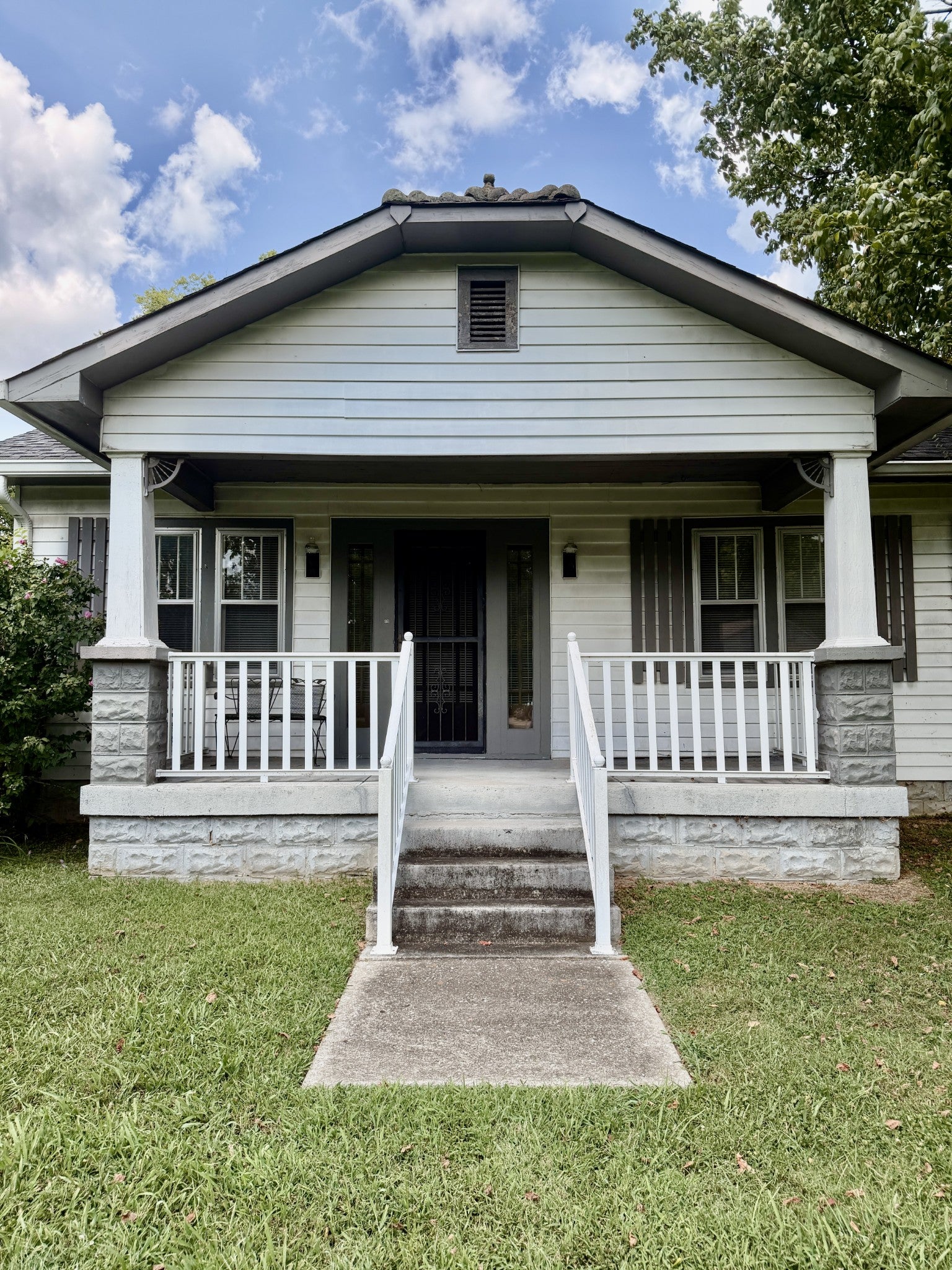 3.0-bed rental at 7114 Old Harding Pike