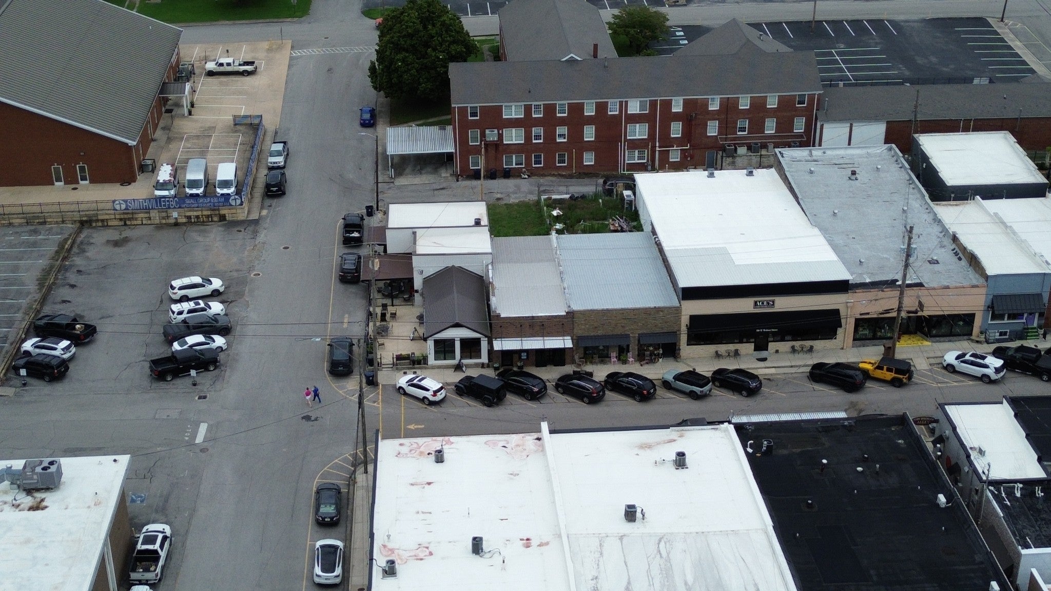 118 W Walnut St