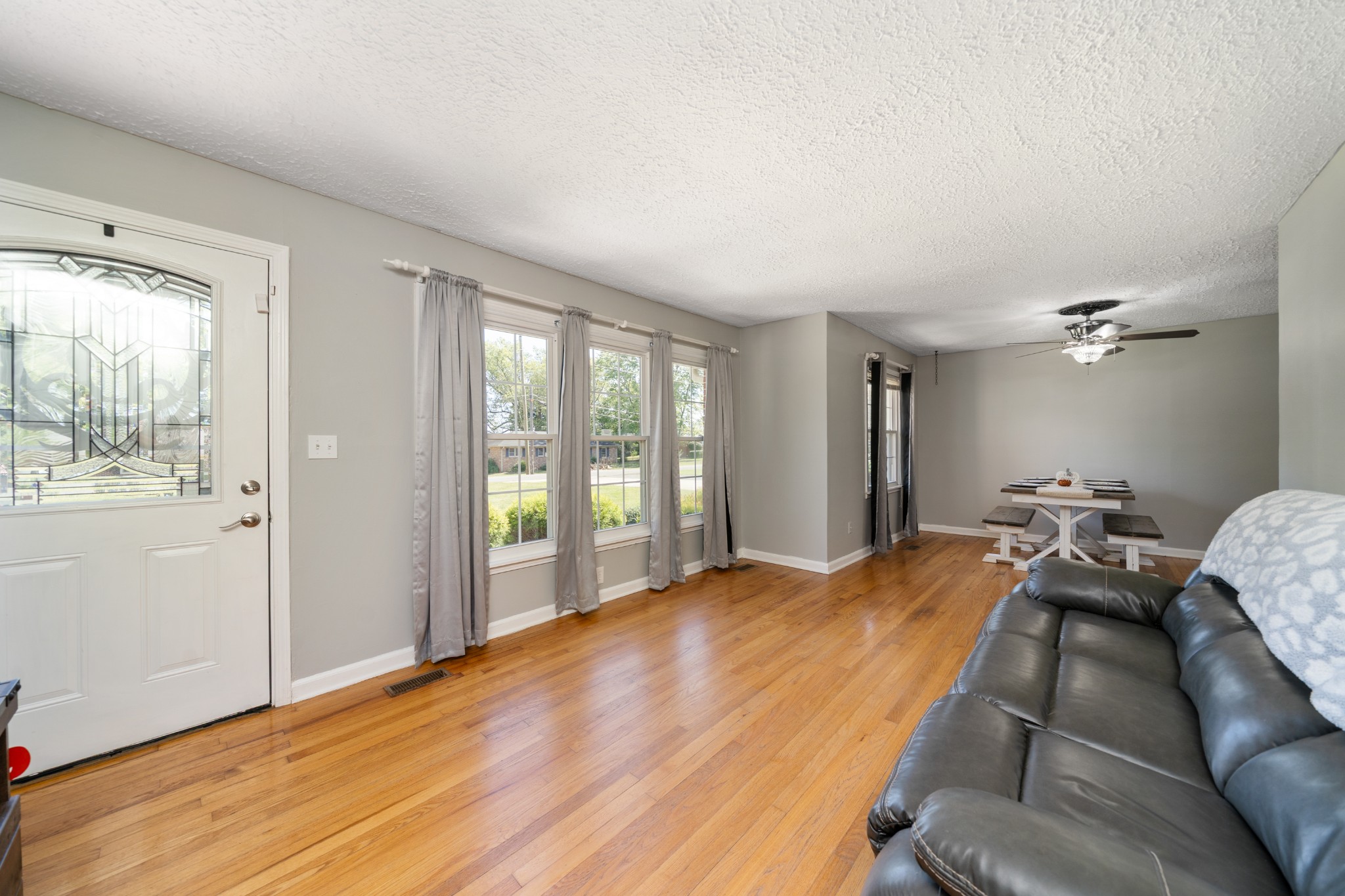 804 Pleasant View Dr