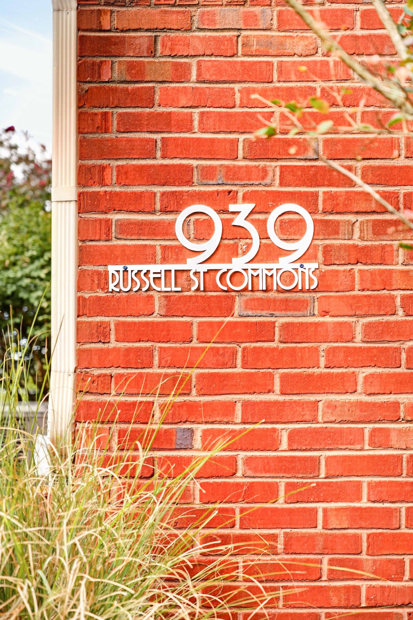939 Russell St 16