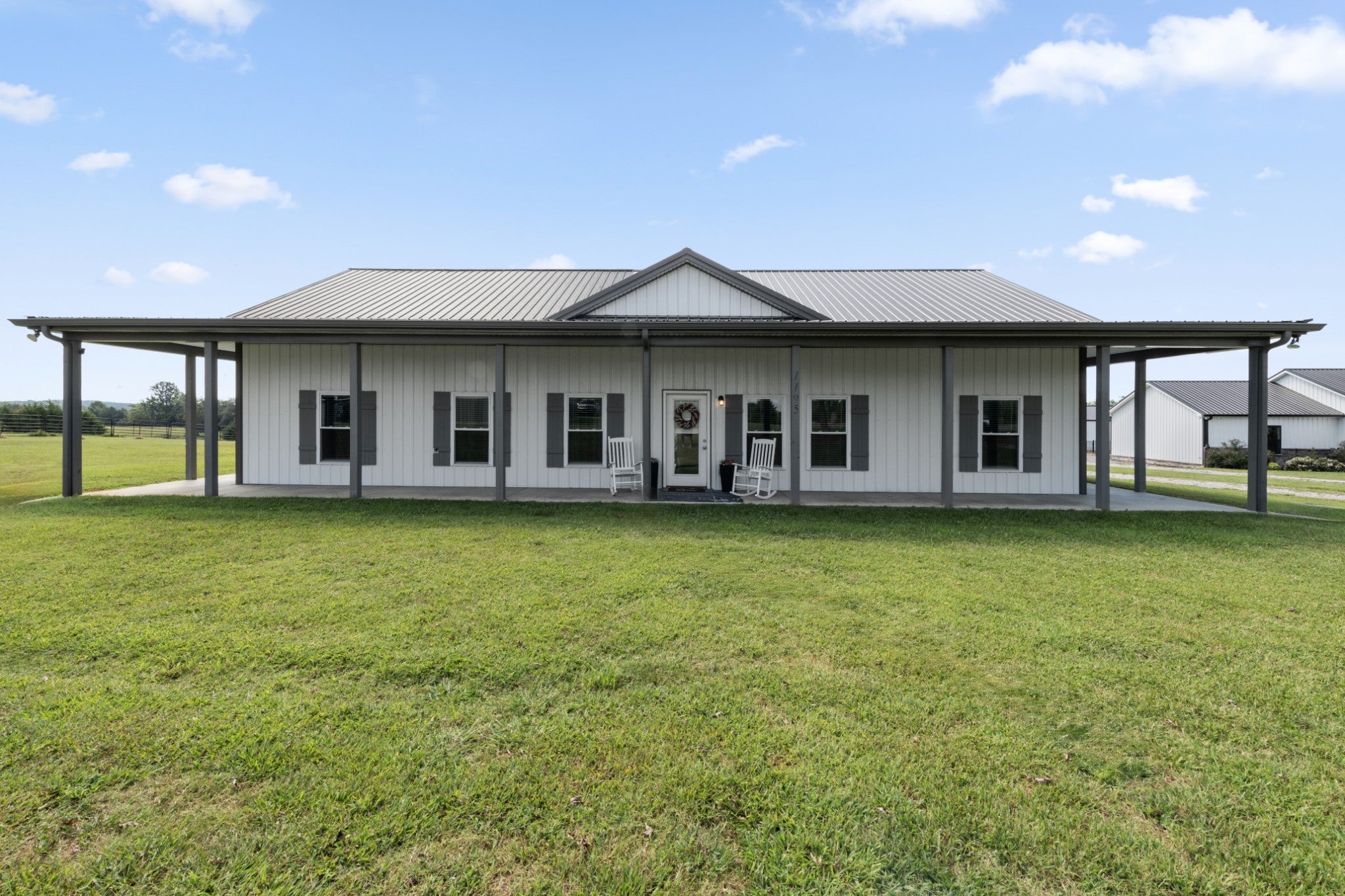 1195 Highway 52 E