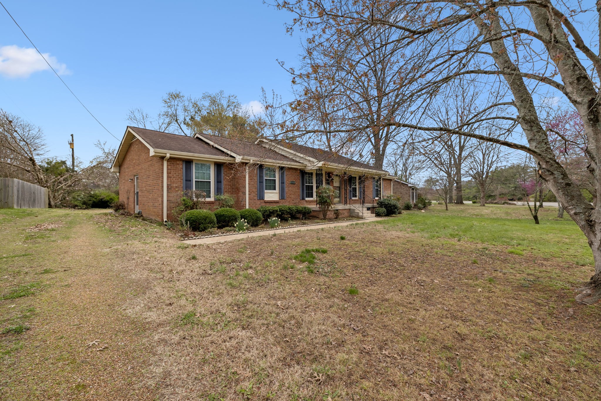 8040 Sawyer Brown Rd