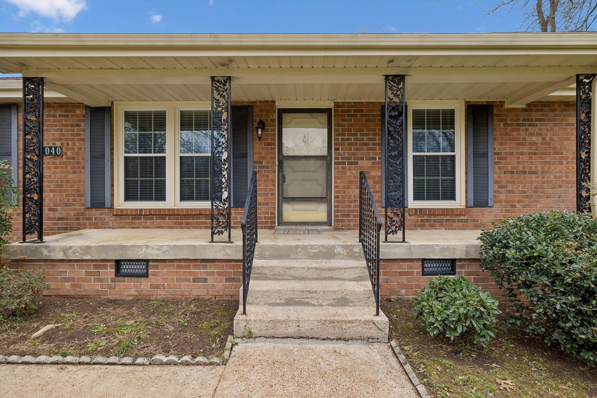 8040 Sawyer Brown Rd