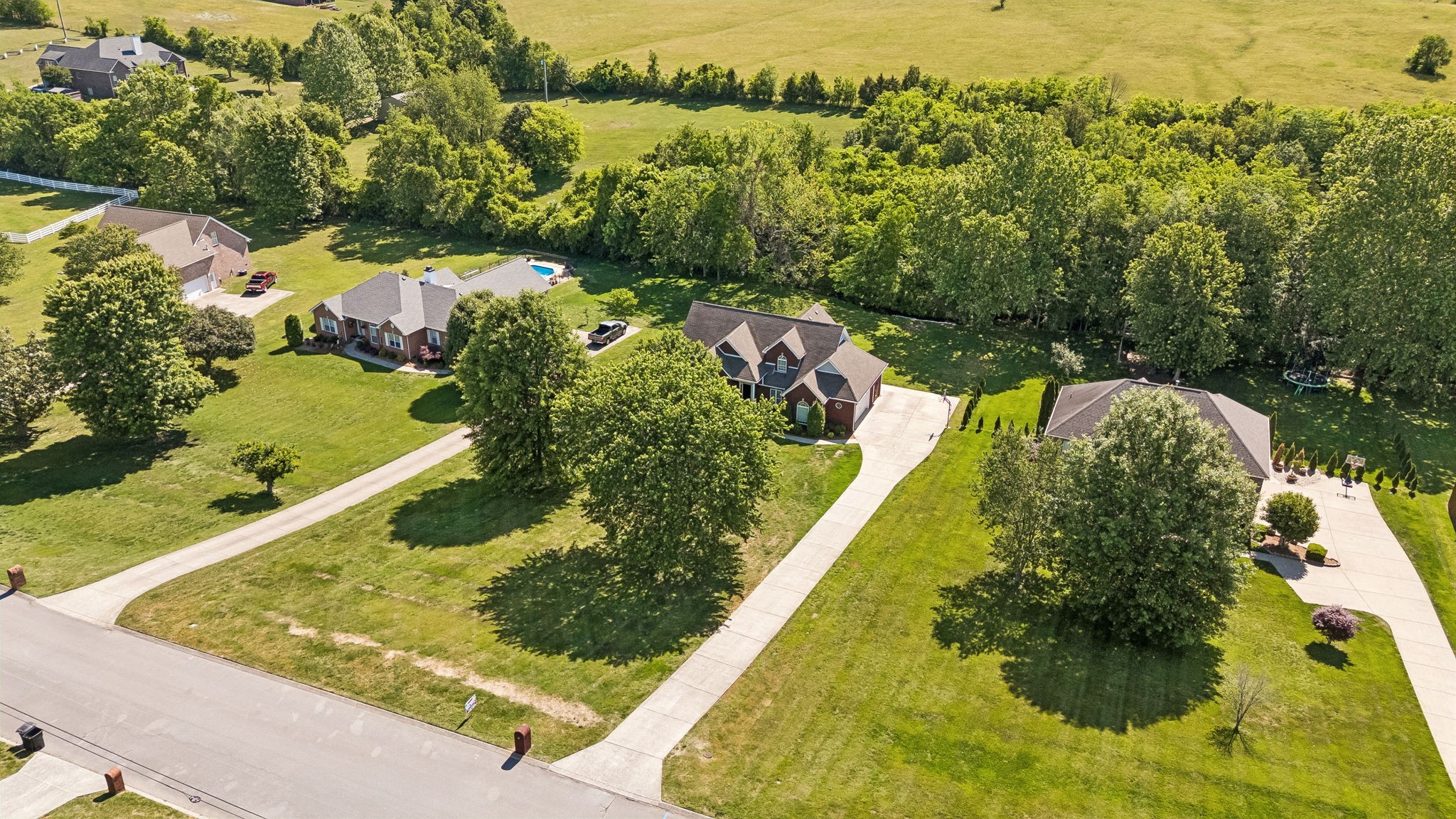 450 Bonnie Valley Dr