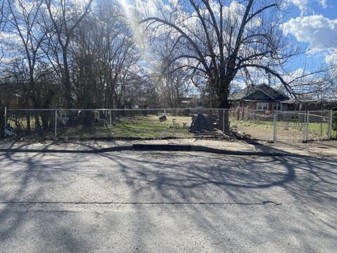 1725 17th Ave N Nashville TN 37208