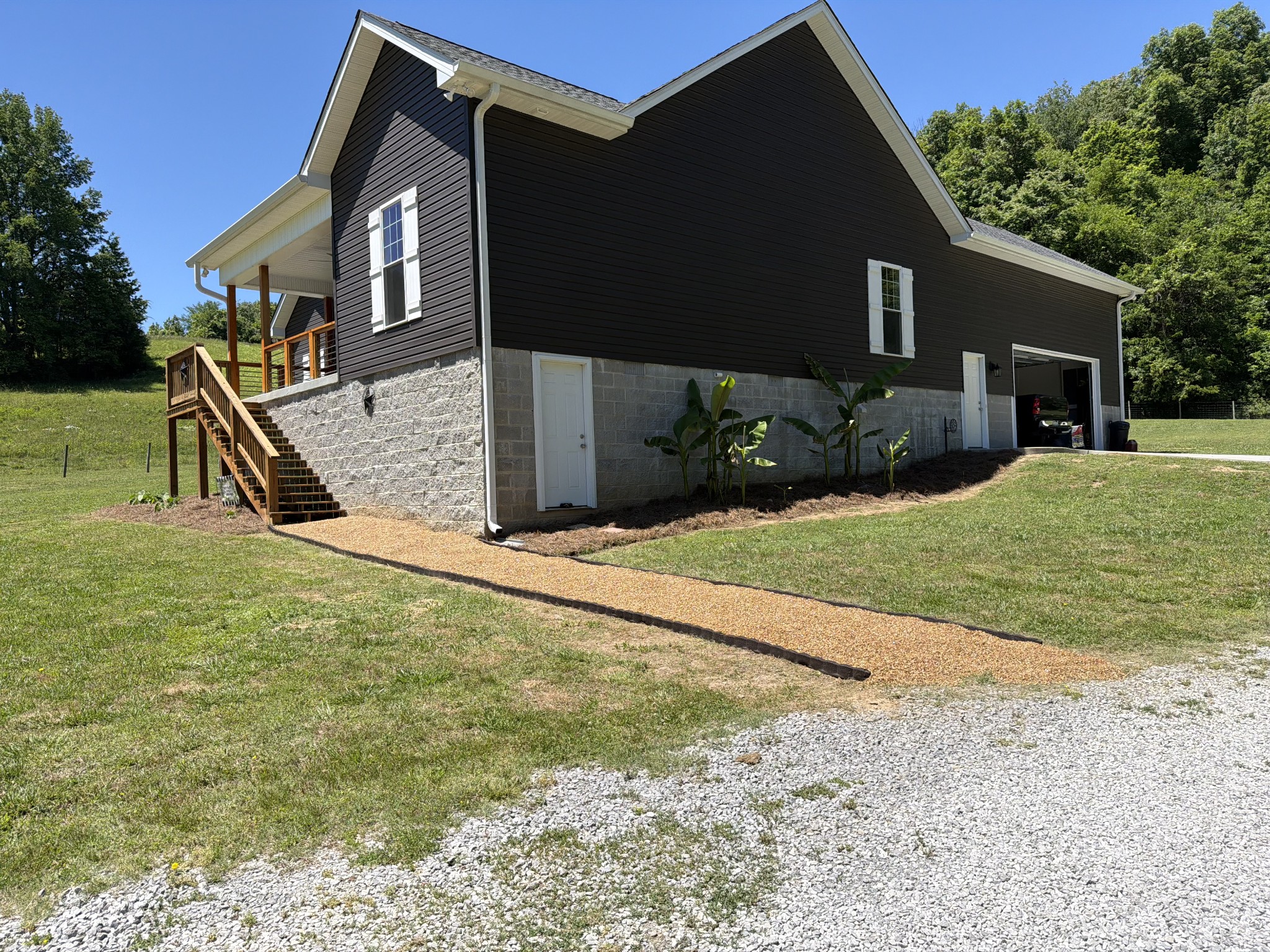 1669 Knob Creek Rd