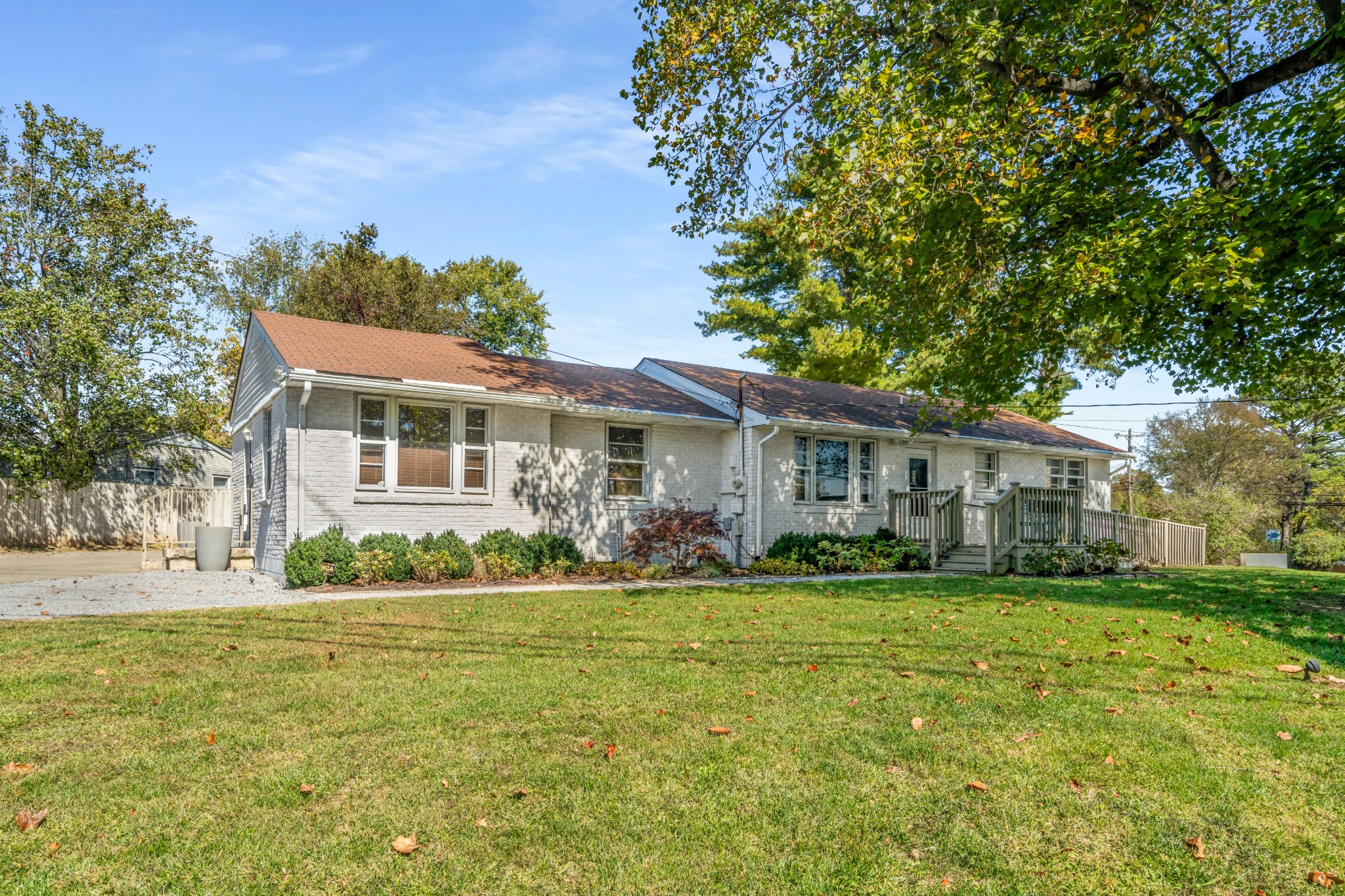 2898 Elm Hill Pike