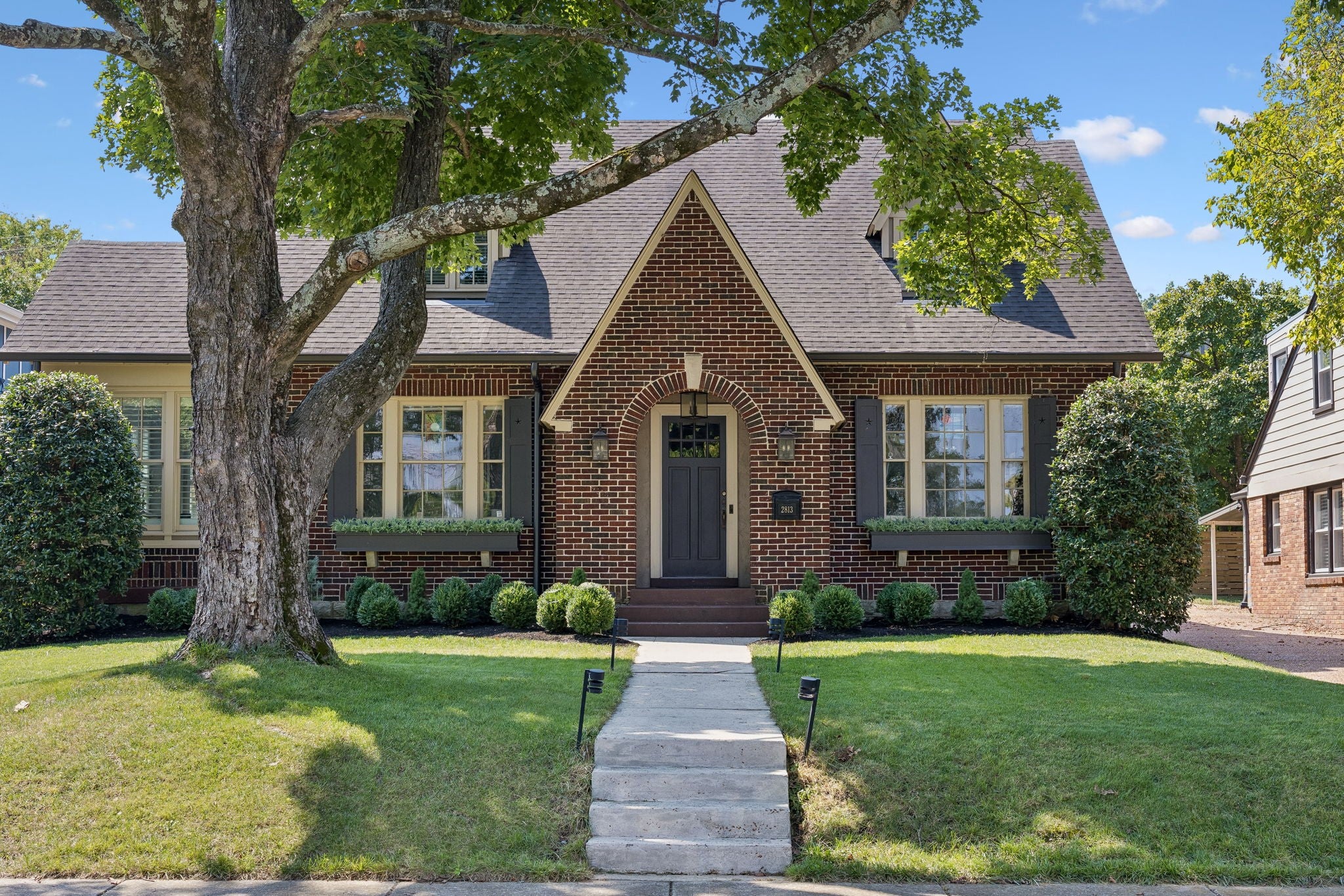 4-bed listing at 2813 Acklen Ave, Nashville